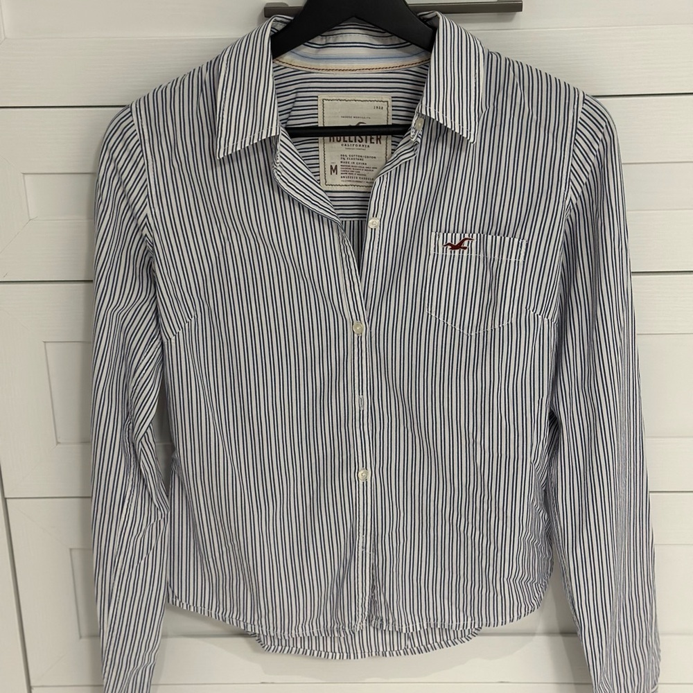 Hollister Women’s Blue Striped Collared Shirt